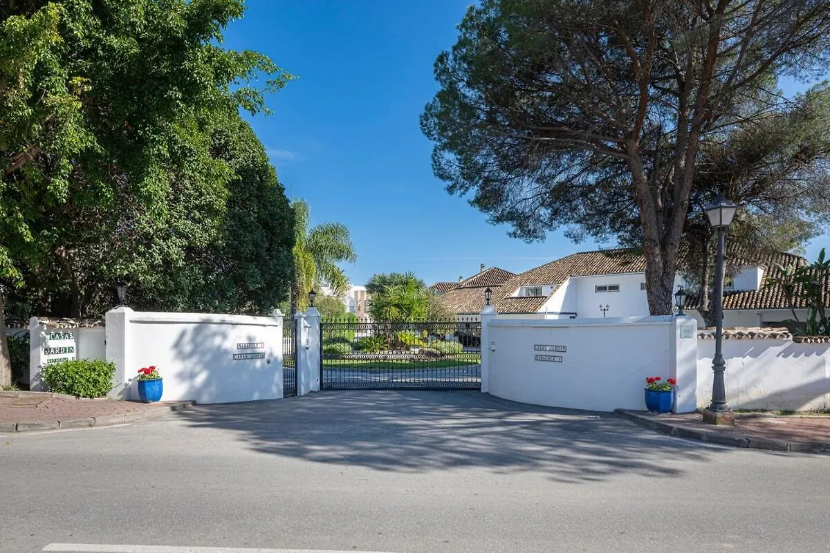Holiday home Charming Townhouse With Pool In Nueva Andalucia Villa Marbella