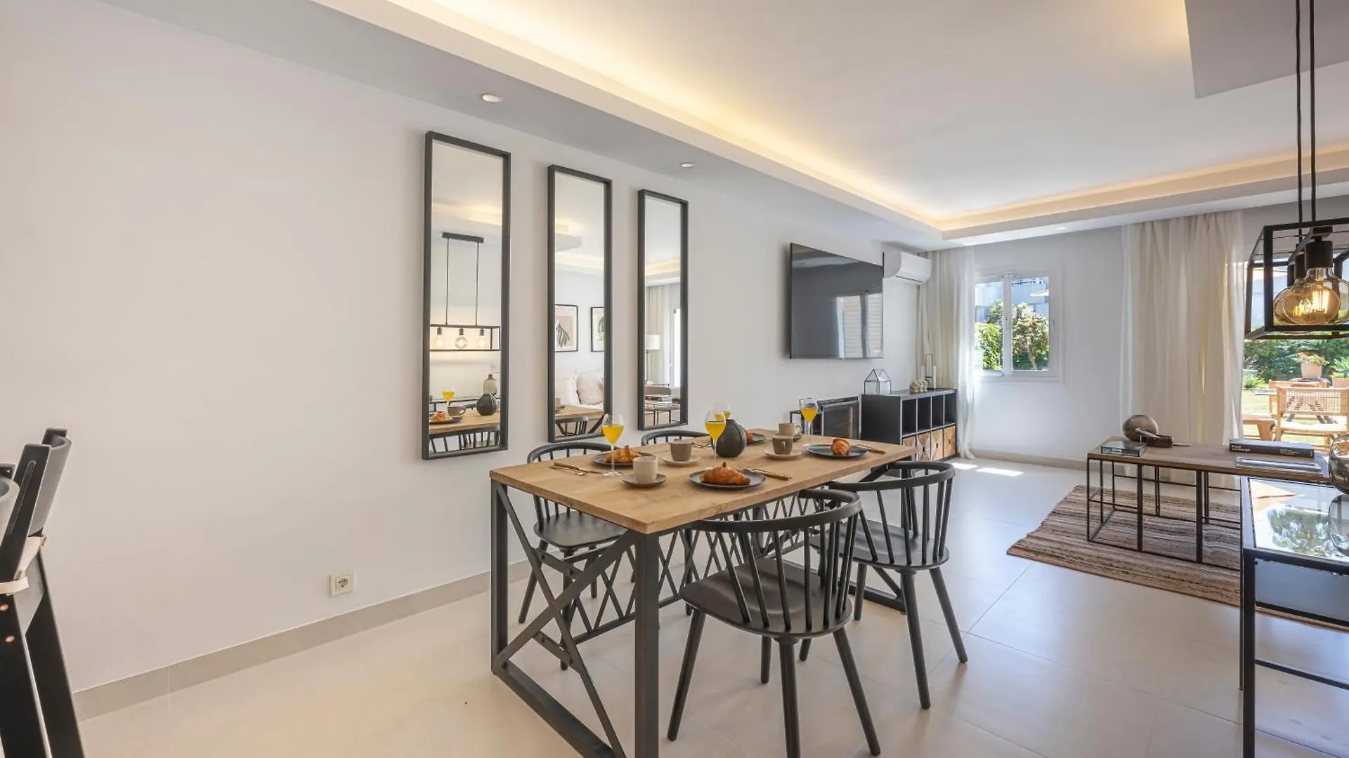 마르베야 Charming Townhouse With Pool In Nueva Andalucia 빌라 0*,