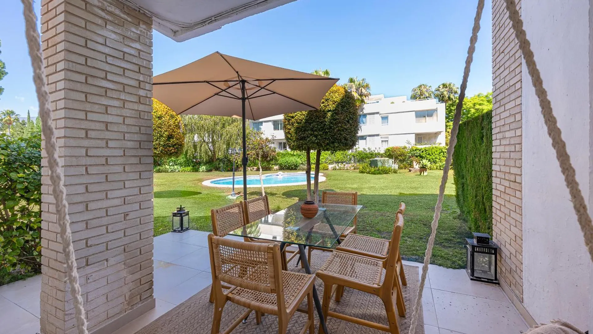마르베야 Charming Townhouse With Pool In Nueva Andalucia 빌라 펜션